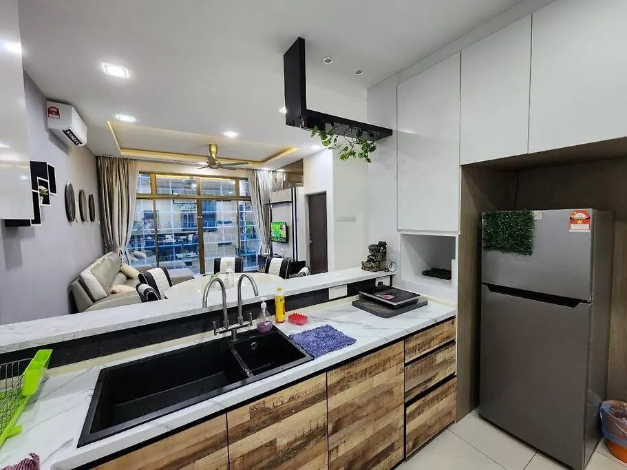 Palazio Spacious 3 Bedroom Balcony High Floor By Gdragon Homestay Johor Bahru Apartment